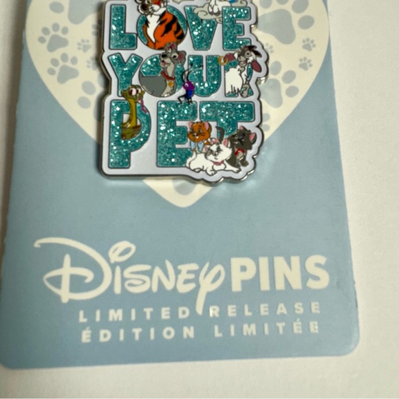 NWT. Disney Parks Love Your Pet Limited Edition Pin New With Card back. - Picture 3 of 5